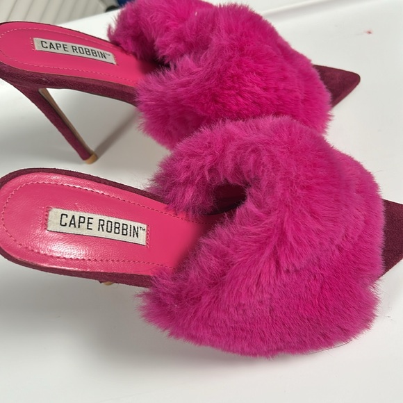 PINK - HEELS by CAPE ROBBIN size 8- used good condition - Picture 4 of 15